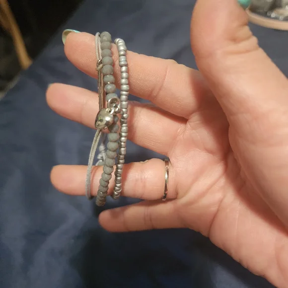 Bracelet bundle - Picture 4 of 4